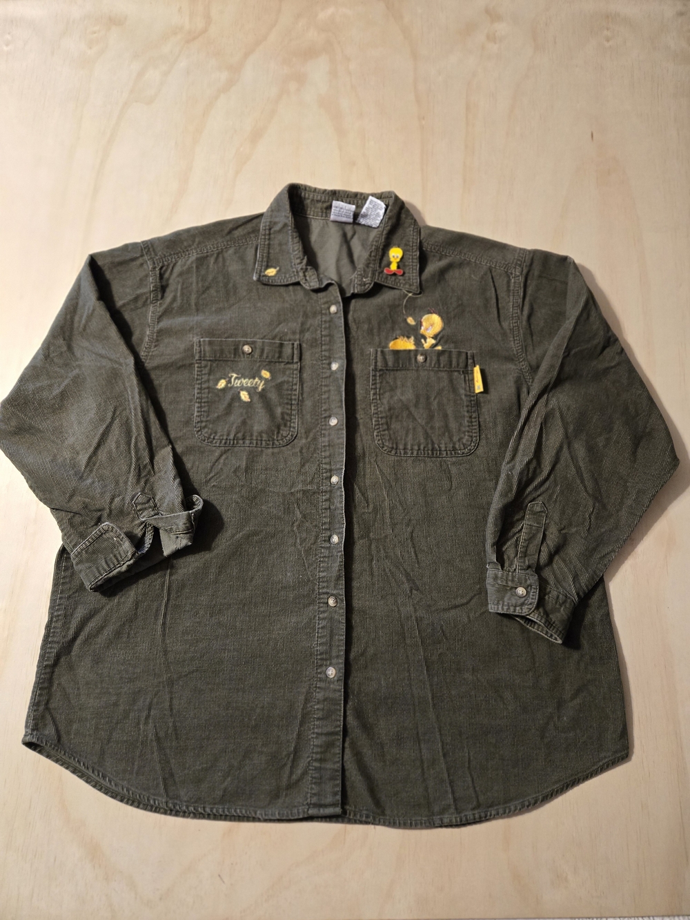Vintage Y2K Warner Bros. Looney Tunes Tweety Bird Corduroy Button-Down Shirt Xl